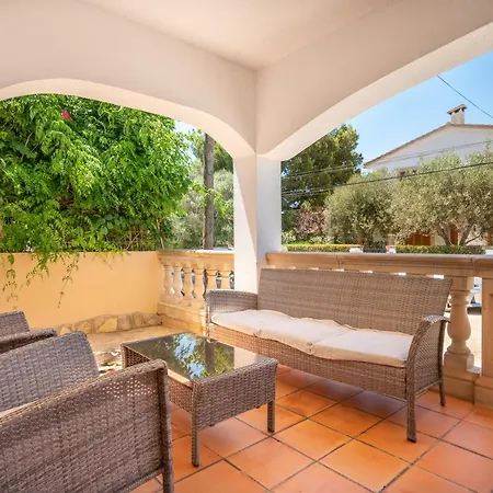 Balena With Heated Pool Villa