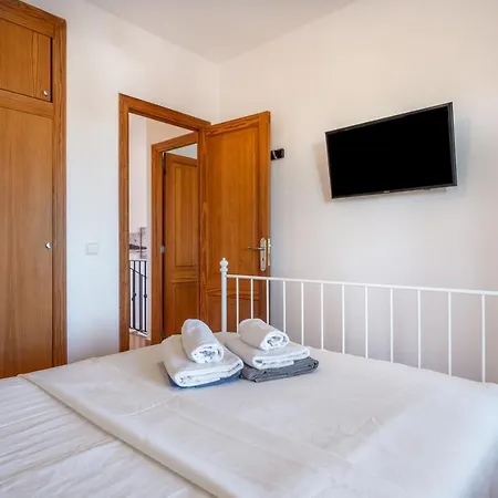 Balena With Heated Pool Villa